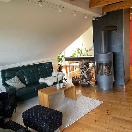 Ferienwohnung Nussbaum-Nest Hausen  Bagian luar foto