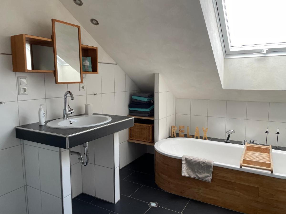 Ferienwohnung Nussbaum-Nest Hausen  Bagian luar foto
